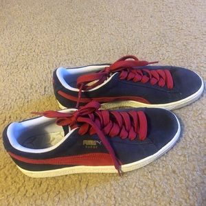 Blue and red suede Pumas❤️💙❤️💙
